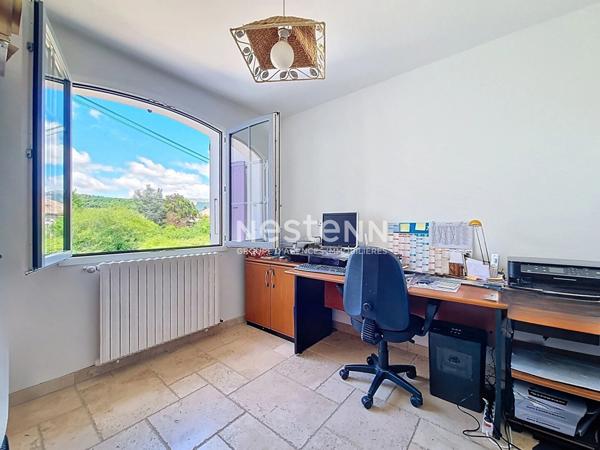 A vendre maison 2 appartements à Laragne-Montéglin