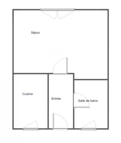 Grand studio de 35 m² au rez-de-chaussée, en plein coeur de Vallauris