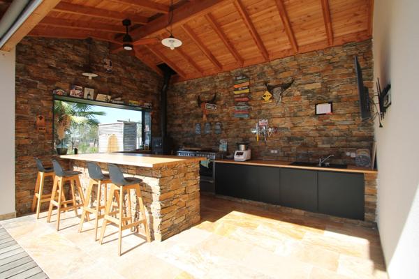 Propriété à vendre 6 pièces proche de MARMANDE (47) 2 maisons, dépôt/garage, piscine, terrain 4510m²