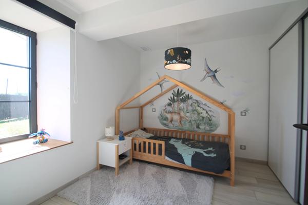 Propriété à vendre 6 pièces proche de MARMANDE (47) 2 maisons, dépôt/garage, piscine, terrain 4510m²