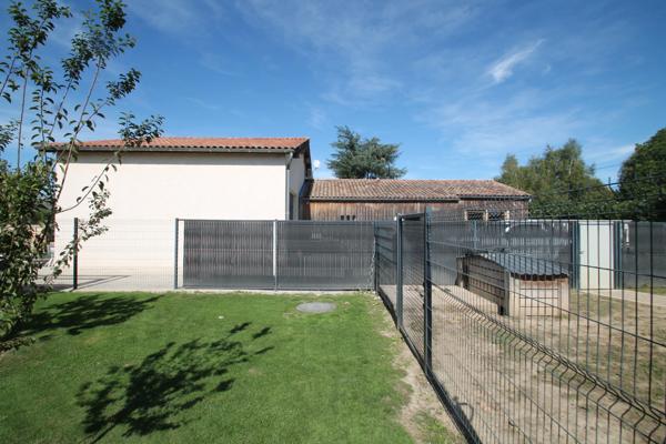Propriété à vendre 6 pièces proche de MARMANDE (47) 2 maisons, dépôt/garage, piscine, terrain 4510m²