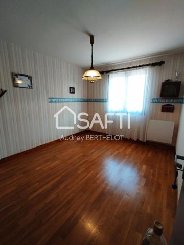 Maison à vendre à St Doulchard de 155m2