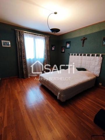 Maison à vendre à St Doulchard de 155m2