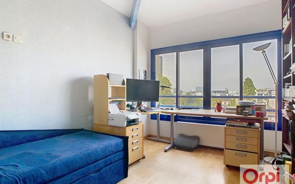 Maison à vendre    5 pièces • 134 m2 Issy-les-Moulineaux