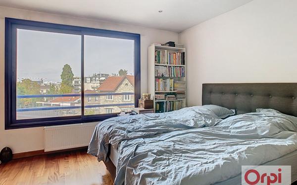 Maison à vendre    5 pièces • 134 m2 Issy-les-Moulineaux