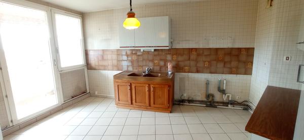 VENTE APPARTEMENT F3 TERRASSE GARAGE MONTLUCON Montlucon