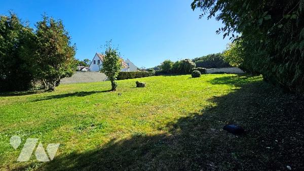 TERRAIN A BÂTIR - Nogentel