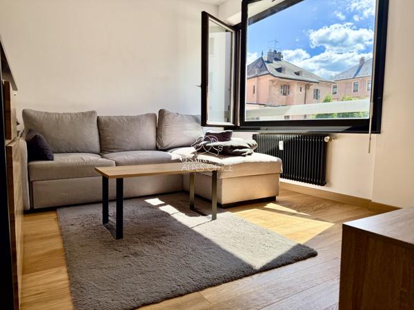 Sallanches hyper centre, appartement 2 pièces, 1 chambre, 26,56 M2, balcon/ loggia, cave;