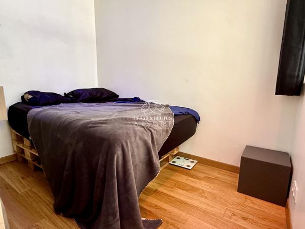 Sallanches hyper centre, appartement 2 pièces, 1 chambre, 26,56 M2, balcon/ loggia, cave;