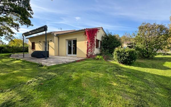 Maison à vendre    6 pièces • 197 m2 Château-l'Évêque