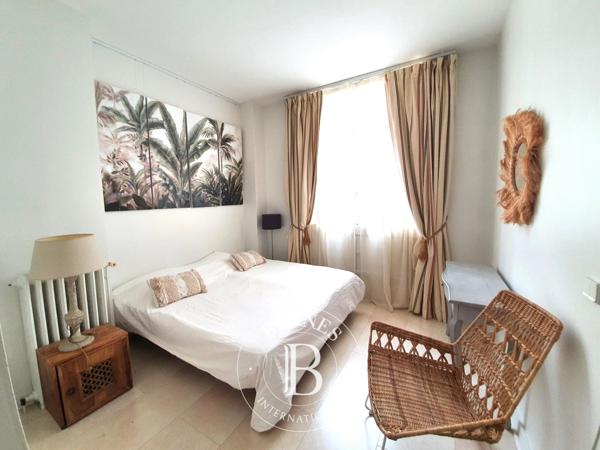 Paris 16ème, Appartement 2 Chambres -  112 m² à vendre