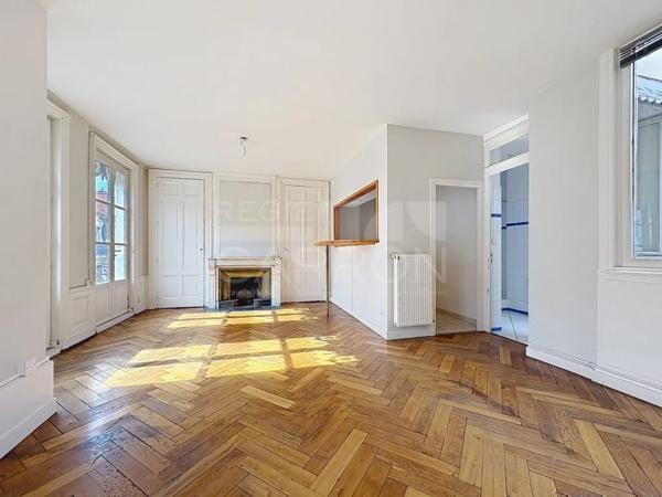 APPARTEMENT T3 A VENDRE - LYON 2EME ARRONDISSEMENT - 57 m 2 - 345 000 €