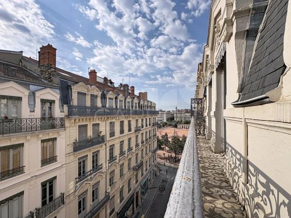 APPARTEMENT T3 A VENDRE - LYON 2EME ARRONDISSEMENT - 57 m 2 - 345 000 €