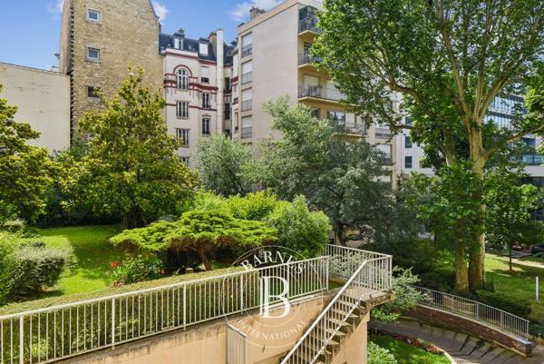 Paris 16ème, Appartement 2 Chambres -  82 m² à vendre