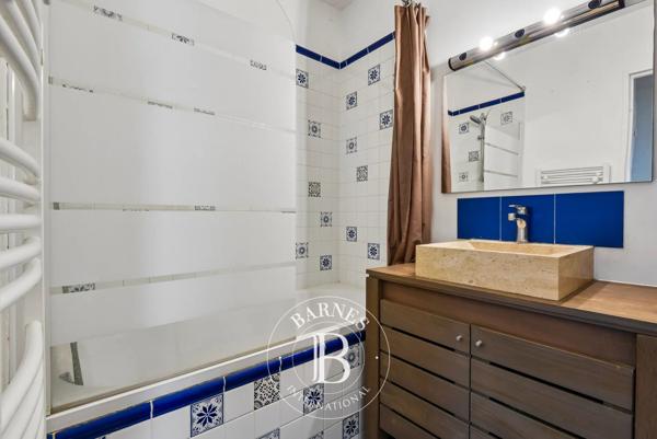 Paris 16ème, Appartement 2 Chambres -  82 m² à vendre