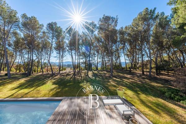 Aix-en-Provence, Maison 5 Chambres -  235 m² à vendre