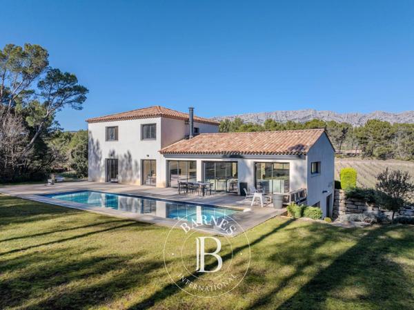 Aix-en-Provence, Maison 5 Chambres -  235 m² à vendre