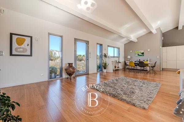Aix-en-Provence, Maison 5 Chambres -  235 m² à vendre
