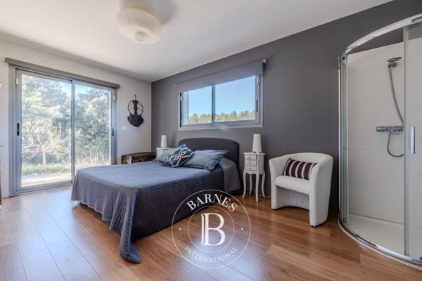 Aix-en-Provence, Maison 5 Chambres -  235 m² à vendre