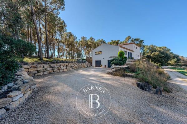 Aix-en-Provence, Maison 5 Chambres -  235 m² à vendre