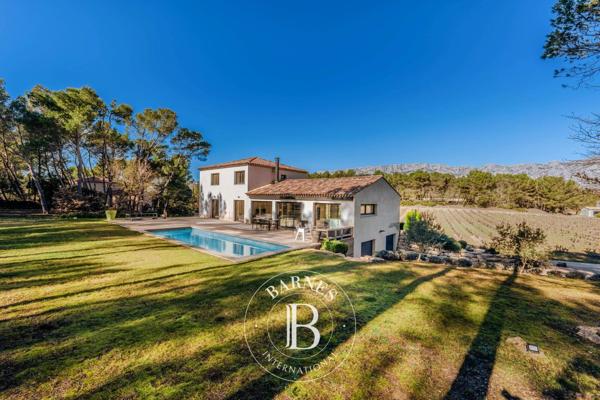 Aix-en-Provence, Maison 5 Chambres -  235 m² à vendre