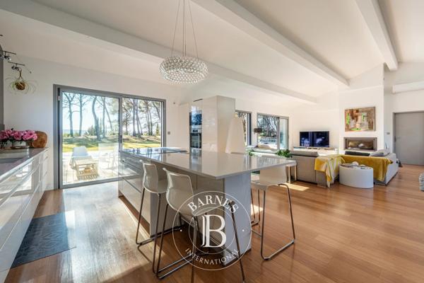 Aix-en-Provence, Maison 5 Chambres -  235 m² à vendre
