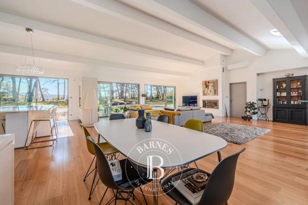 Aix-en-Provence, Maison 5 Chambres -  235 m² à vendre