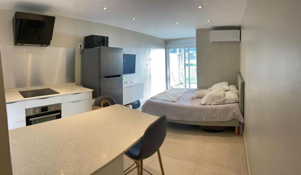 Studio vue mer bas du fort