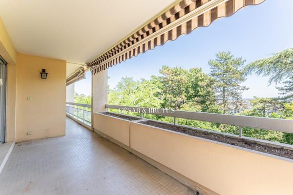 Grand appartement familial, calme et vue dégagée – Ste Foy