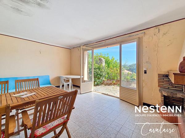 Terrain à fort potentiel avec maison des années 60 à rénover