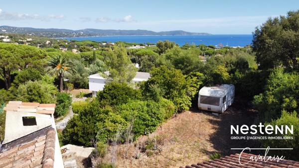 Terrain à fort potentiel avec maison des années 60 à rénover