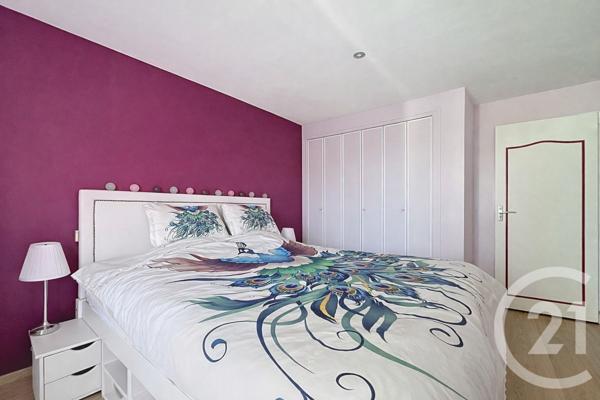 Appartement F5 à vendre  5 pièces - 87,61 m2 EPINAY SUR SEINE - 93