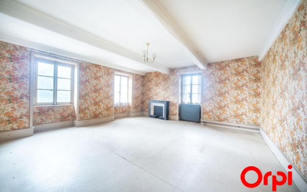 Maison à vendre    7 pièces • 225 m2 Viré