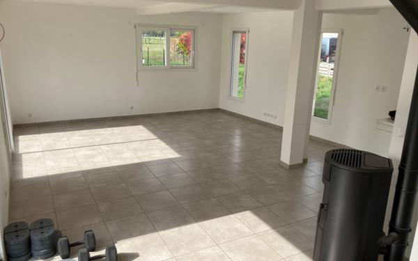 Maison à vendre    4 pièces •  Magny-la-Campagne