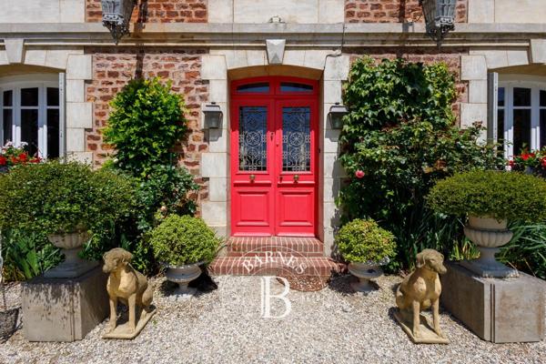 Tourgéville, Propriété 8 Chambres -  330 m² à vendre