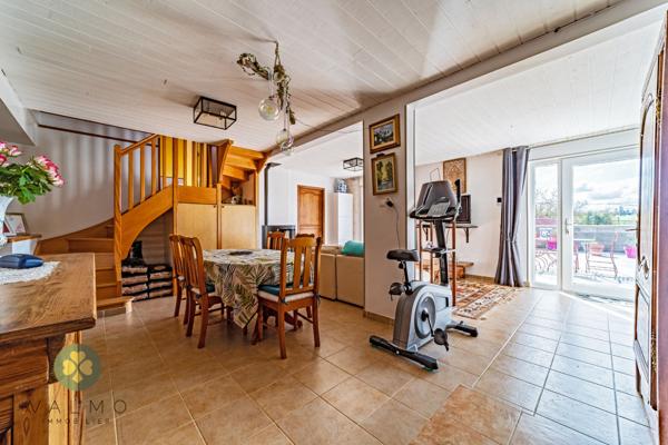 Maison
                                                                                                                                                                                                                                                                                                                        5 pièce(s)                                                                                                                                                                                                          4 chambre(s)                                                                                                                                                                                                          136  m²