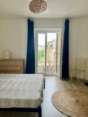 Immeuble
                                                                                                                                                
                                                                                                                                                
                                                                                                                                                
                                                    
                                                                                                                                                                                                                                                                                                                        290  m²                                                                                                                                                                                                         3 etage(s)