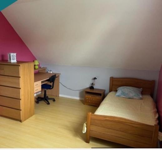 Magnifique maison très lumineuse avec 3 grands chambres, double garage un beau jardin 339.000€