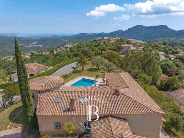 Mandelieu-la-Napoule, Villa 5 Chambres -  304 m² à vendre