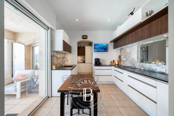 Mandelieu-la-Napoule, Villa 5 Chambres -  304 m² à vendre