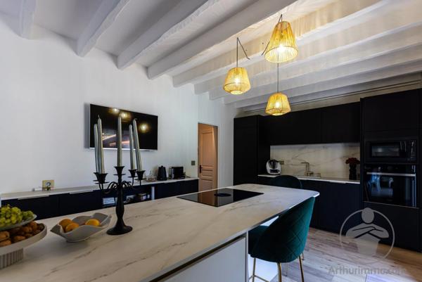 Vente Propriété 9 pièces 210 m2 à Sanguinet