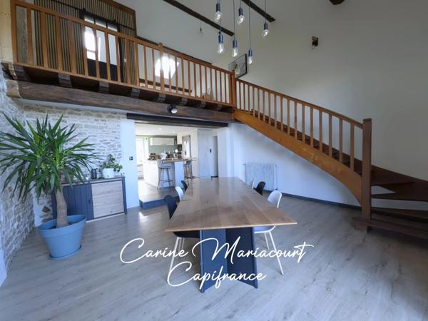 Maison en pierre rénovée – Grand espace de vie, charme et performance énergétique