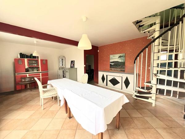 maison 7 pièces-garage-jardin