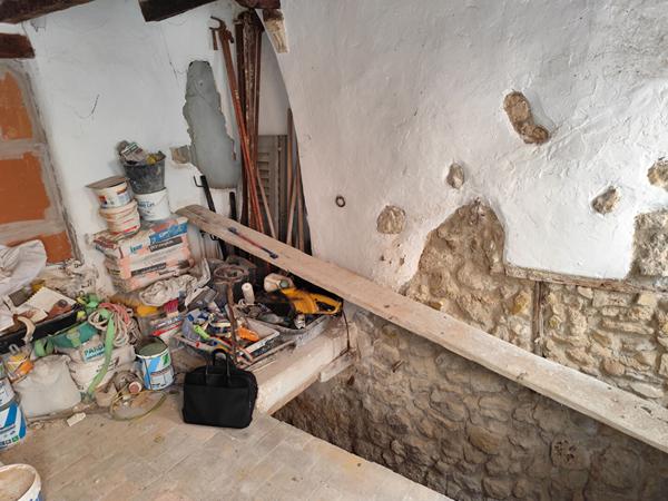 Local commercial Grasse 33 m2 avec 2 caves de 10 m² chacune, centre historique