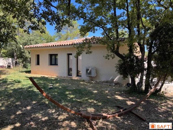 Villa T4 de 2019 avec terrasse et garage.