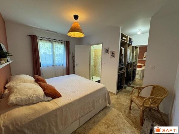 Villa T4 de 2019 avec terrasse et garage.