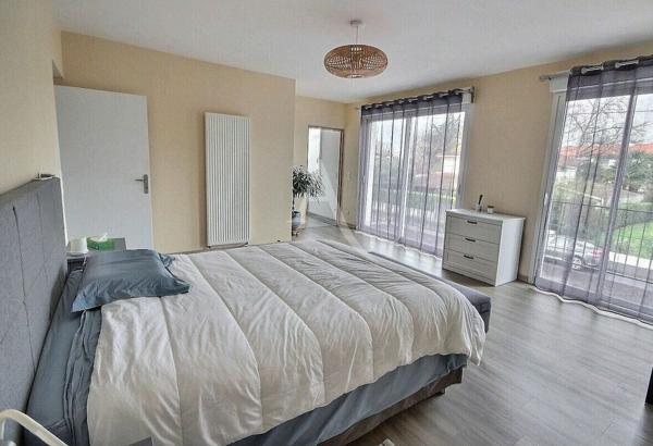 Hauts de Billère maison 7 pièces et garage