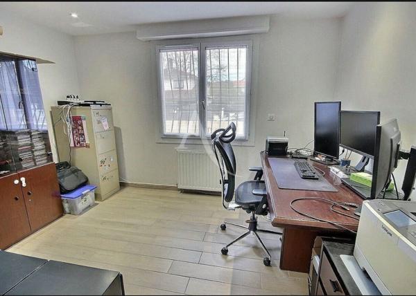 Hauts de Billère maison 7 pièces et garage