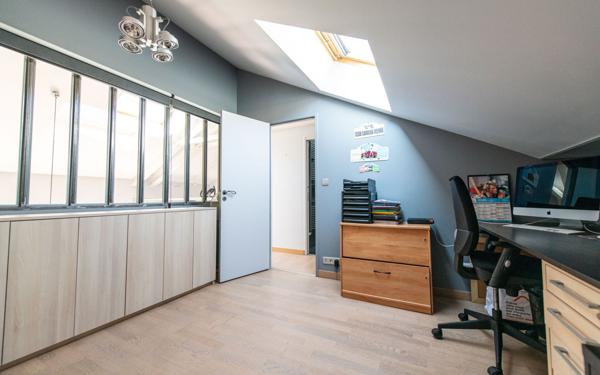 Appartement à vendre    4 pièces • 185 m2 Lorette