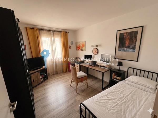 Villa
                                                                                                                                                                                                                                                                                                                        4 pièce(s)                                                                                                                                                                                                          3 chambre(s)                                                                                                                                                                                                          90  m²